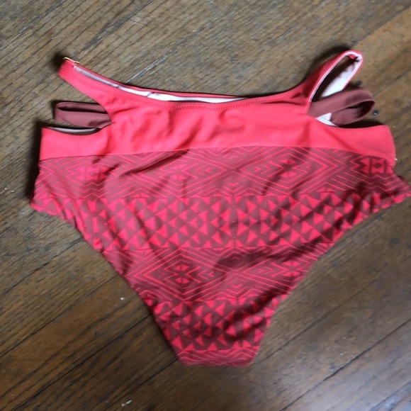 NWT Vanilla beach large strap he bikini bottom - Picture 2 of 4